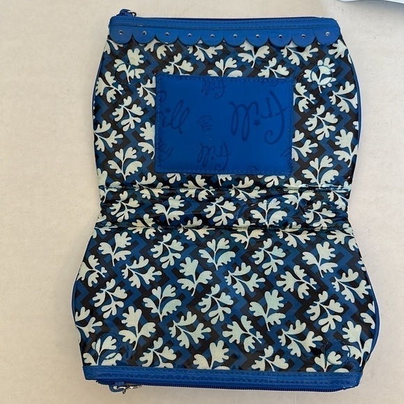 Vera Bradley frill blue make up bag NWOT - Picture 3 of 16